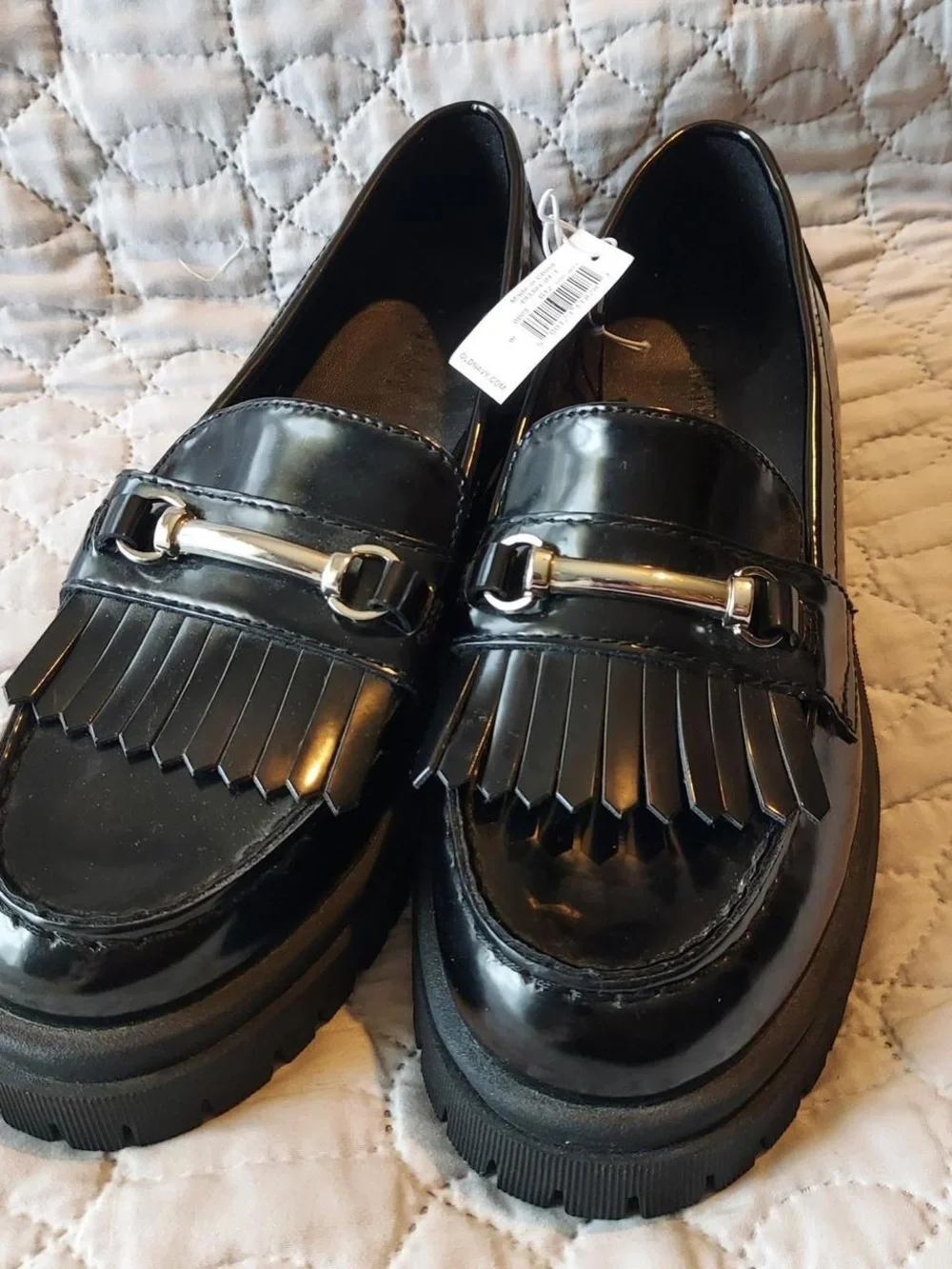 Women’s 6.5 Black Old Navy Loafer